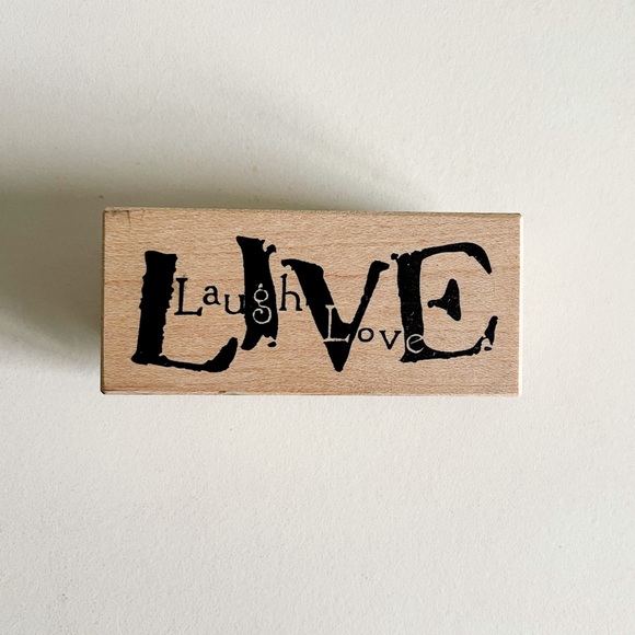 LIVE LAUGH LOVE RUBBER STAMP AMERICAN ART KC9022F Wood Mounted Stamp - Picture 1 of 7
